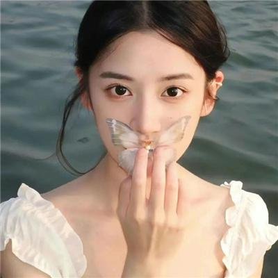 《热辣小红帽》